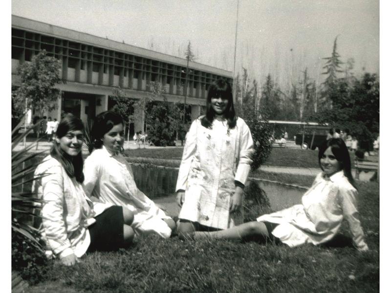 Colección fotográfica Mujeres en Santiago del MBVM