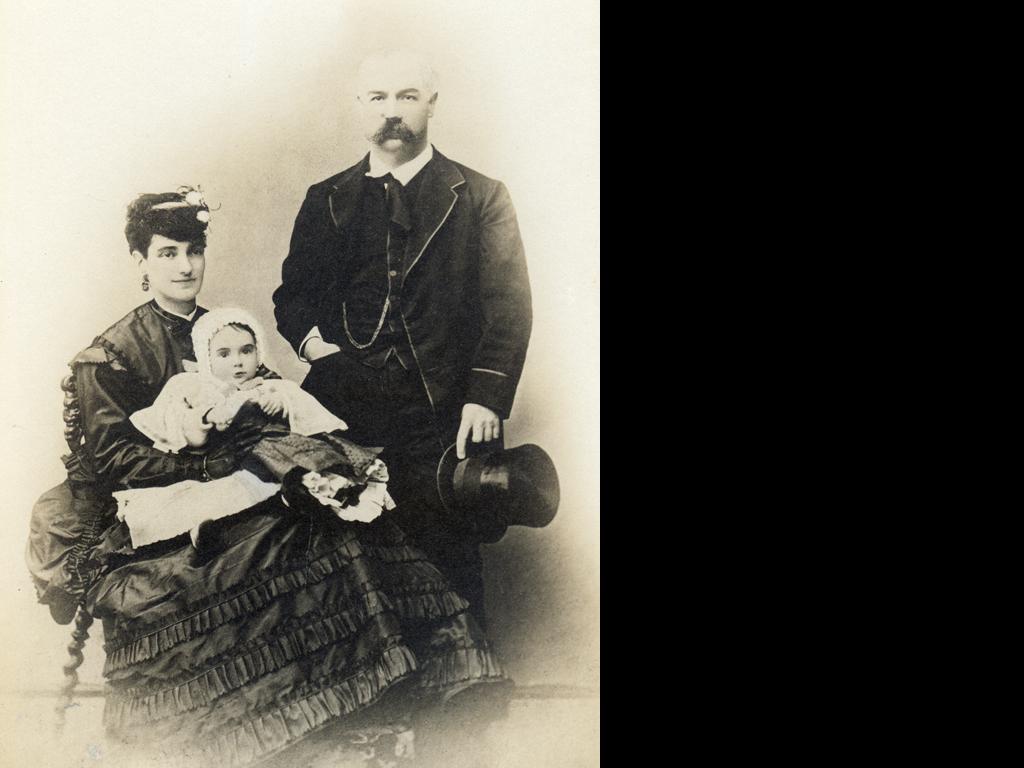 Benjamín Vicuña Mackenna, Victoria Subercaseaux y su hija Blanca. París 1870