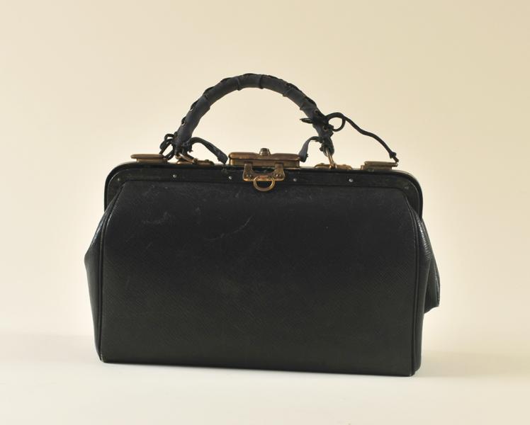 Bolso de Victoria Subercaseaux